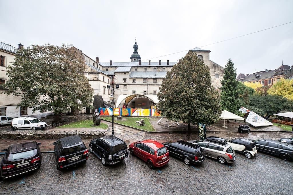 Romantic Apartments - Оn Valova Street Lviv Dış mekan fotoğraf